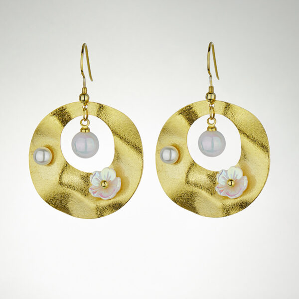 High Fashion Design Golden Butterfly Tassel Earrings - Image 2
