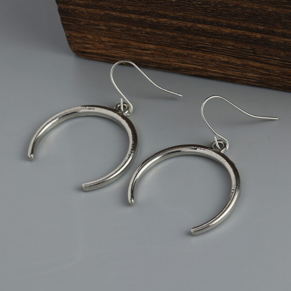 Retro C- Shaped Design Earrings Fashion Simple - Image 4
