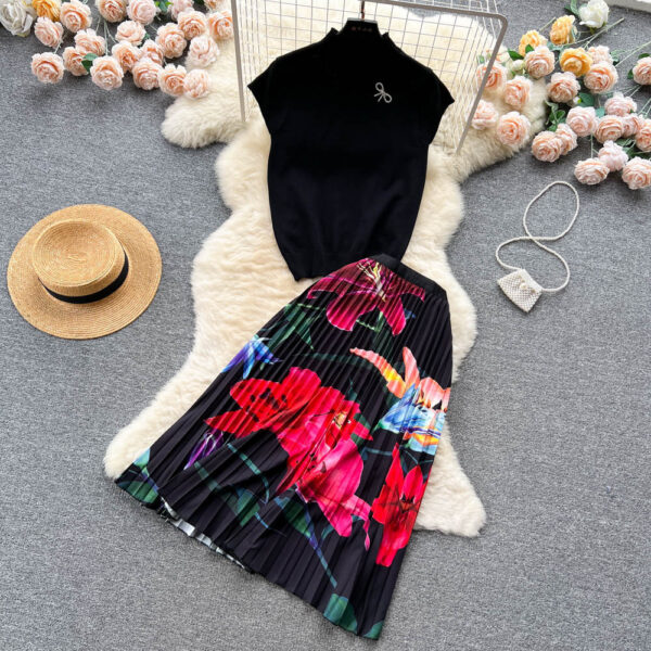 Women's Summer High-end Design Sense Niche Sleeveless Shirt Top Pleated Dress Two-piece Set - Image 6